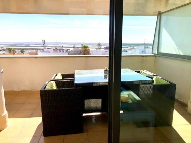 Appartamento GATU Ático Vistas Marineras parking, piscina, terraza, wifi El Puerto de Santa María Esterno foto